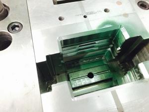 防塵罩模具F8932-3，防塵罩塑膠模具